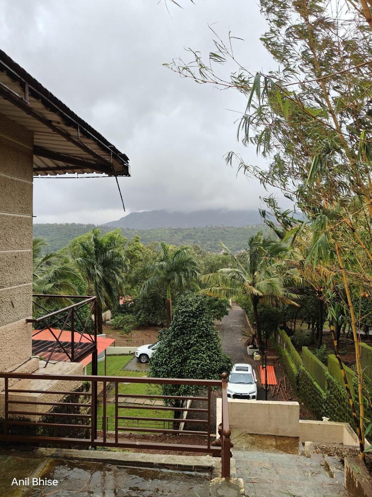 Sri Farm, Near Mulshi Dam, Pune