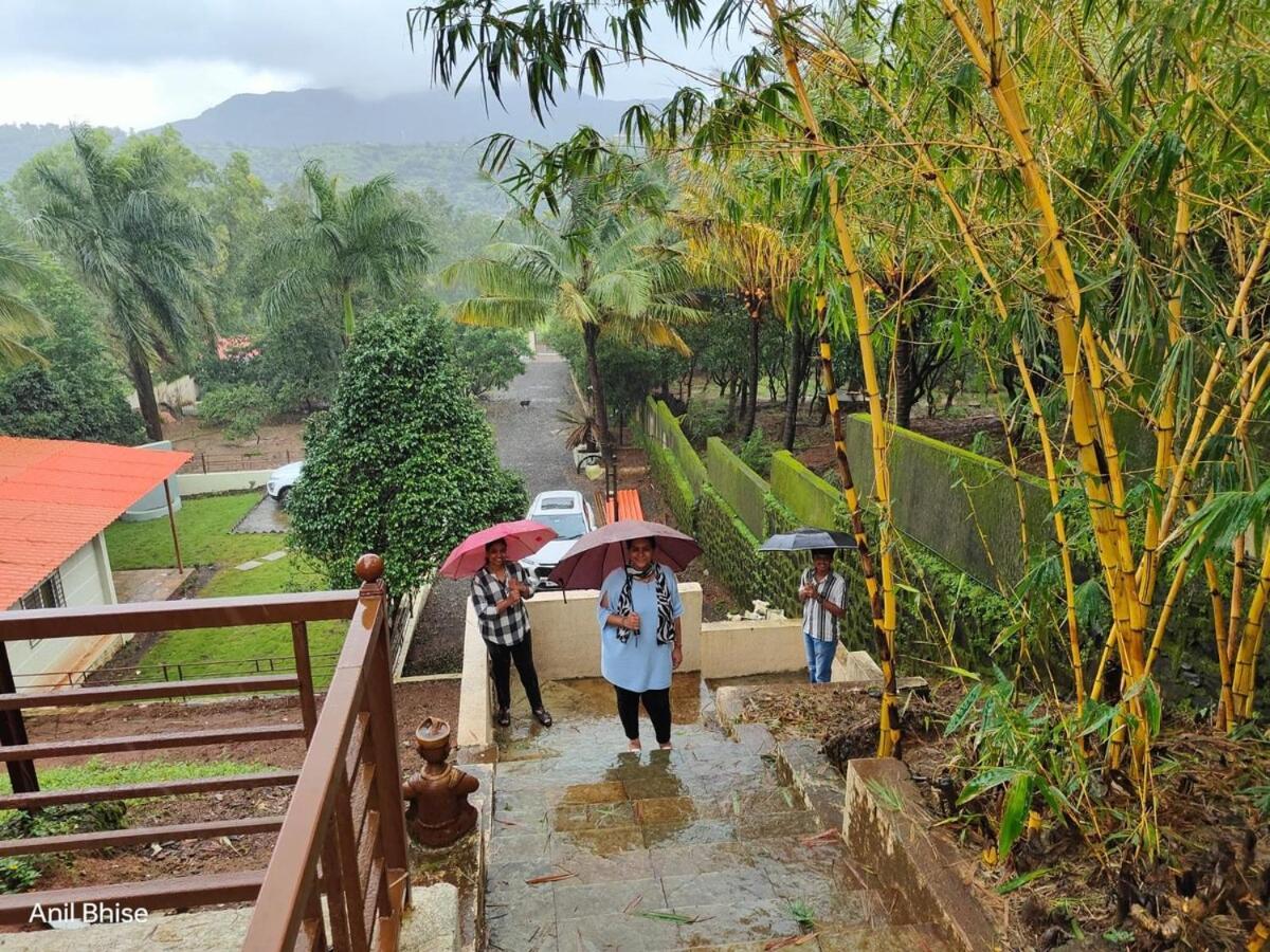 Sri Farm, Near Mulshi Dam, Holiday home *